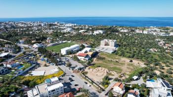Kuzey Kıbrıs Girne Bellapais Bölgesinde Satılık Lüks 5+1 Tripleks Villa 