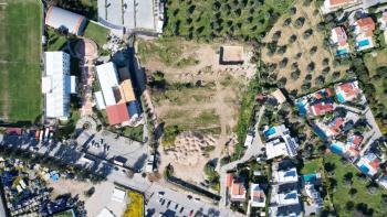 Kuzey Kıbrıs Girne Bellapais Bölgesinde Yer alan Satılık 5+1 Tripleks Villa 