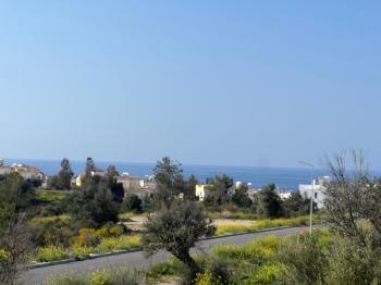 Girne Esentepe Bölgesinde Satılık Deniz Manzaralı Arsalar