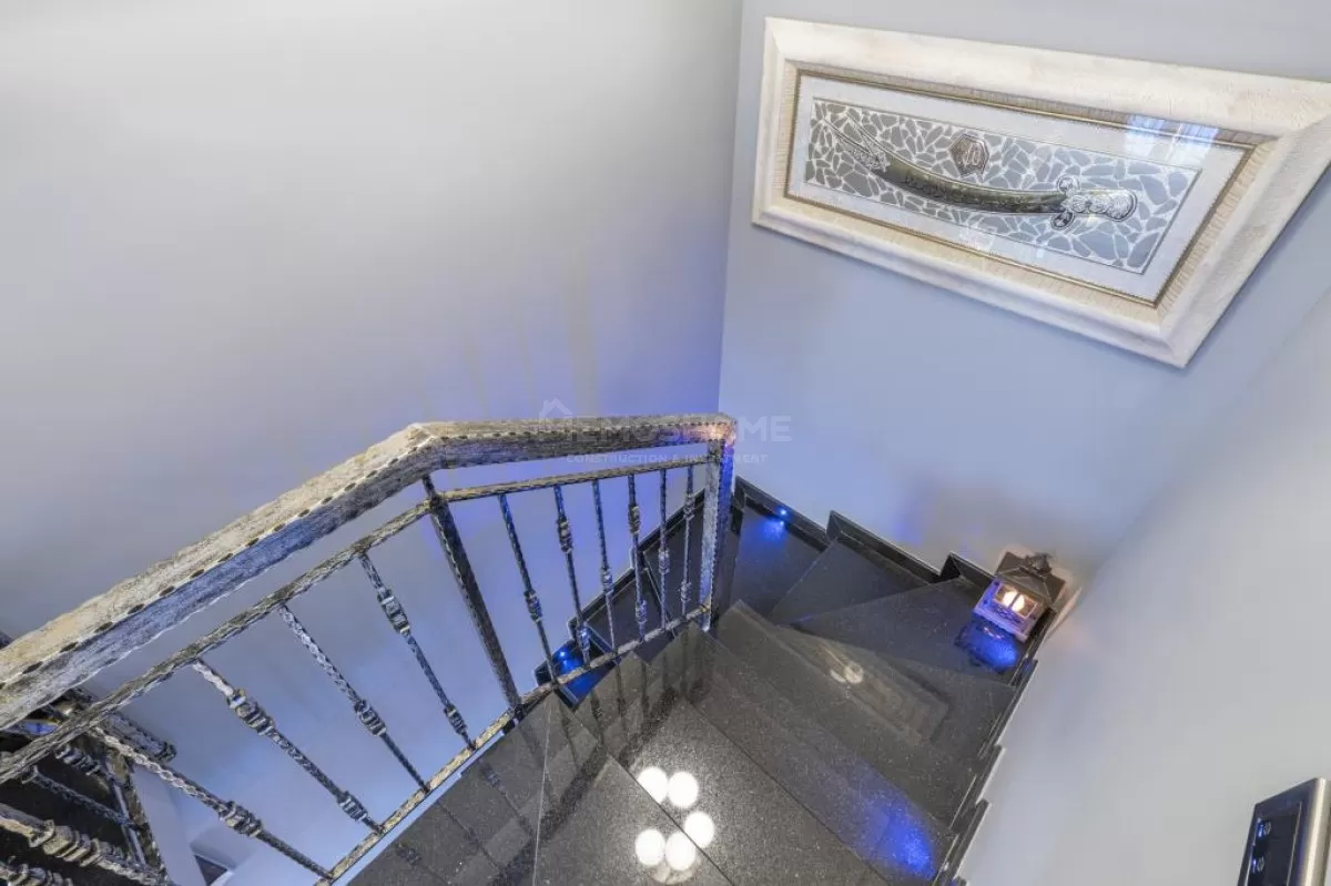 Luksuriøs 3+1 penthouse