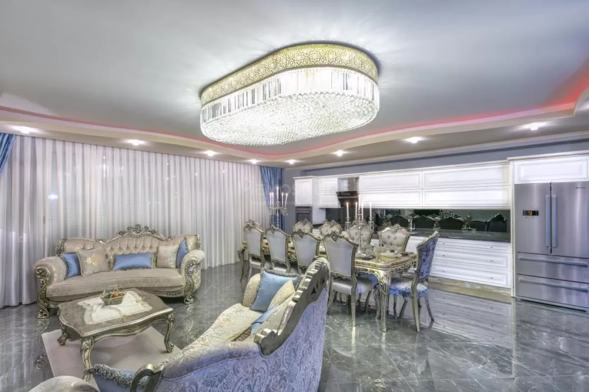 Luksuriøs 3+1 penthouse