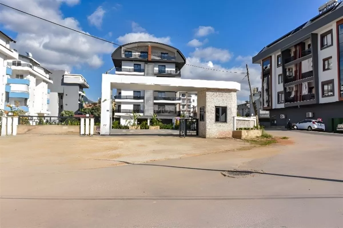 Vakker moderne 1+1 i Oba