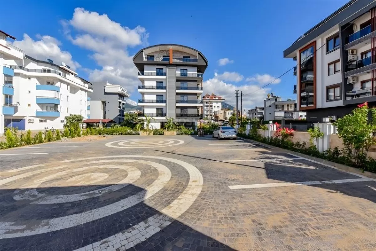 Vakker moderne 1+1 i Oba