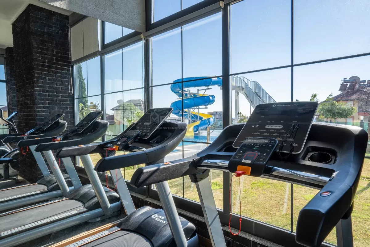 Stunning 3+1 with Full Sea