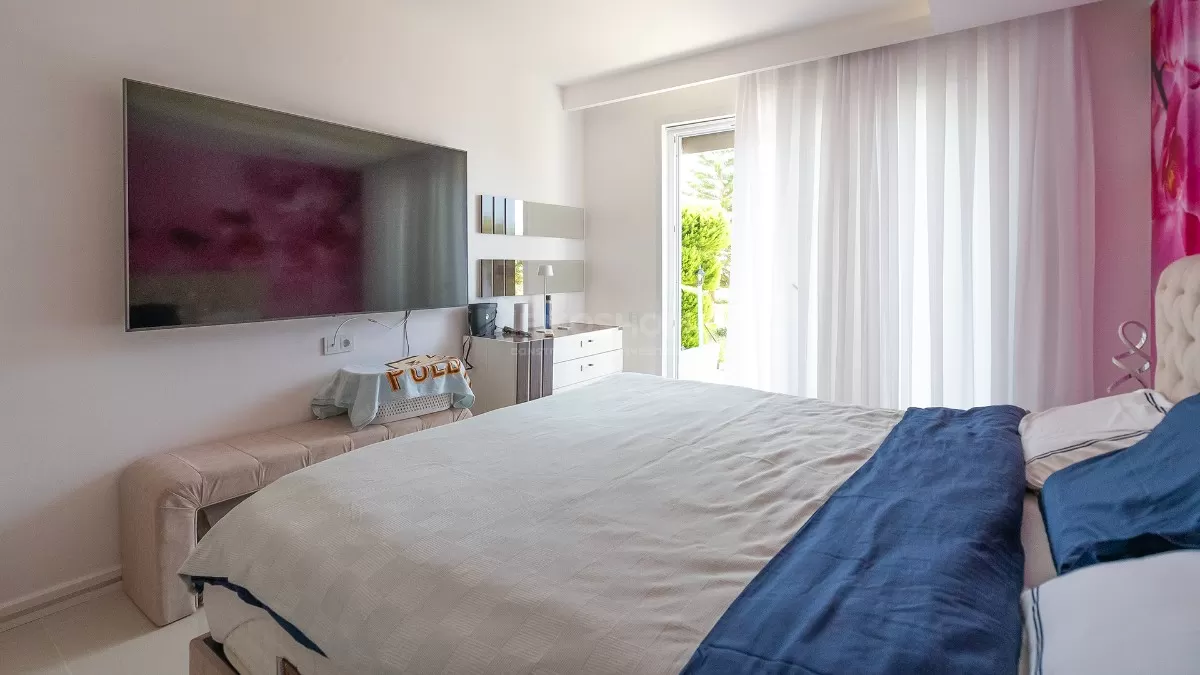 Luxury 3+1 Duplex Apartment in Kargıcak