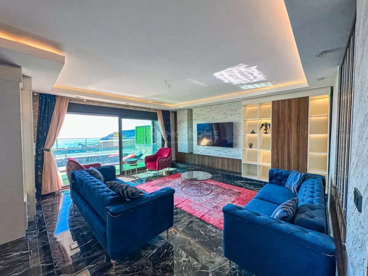 Beautiful & Spacious 3+1 Villa in Alanya