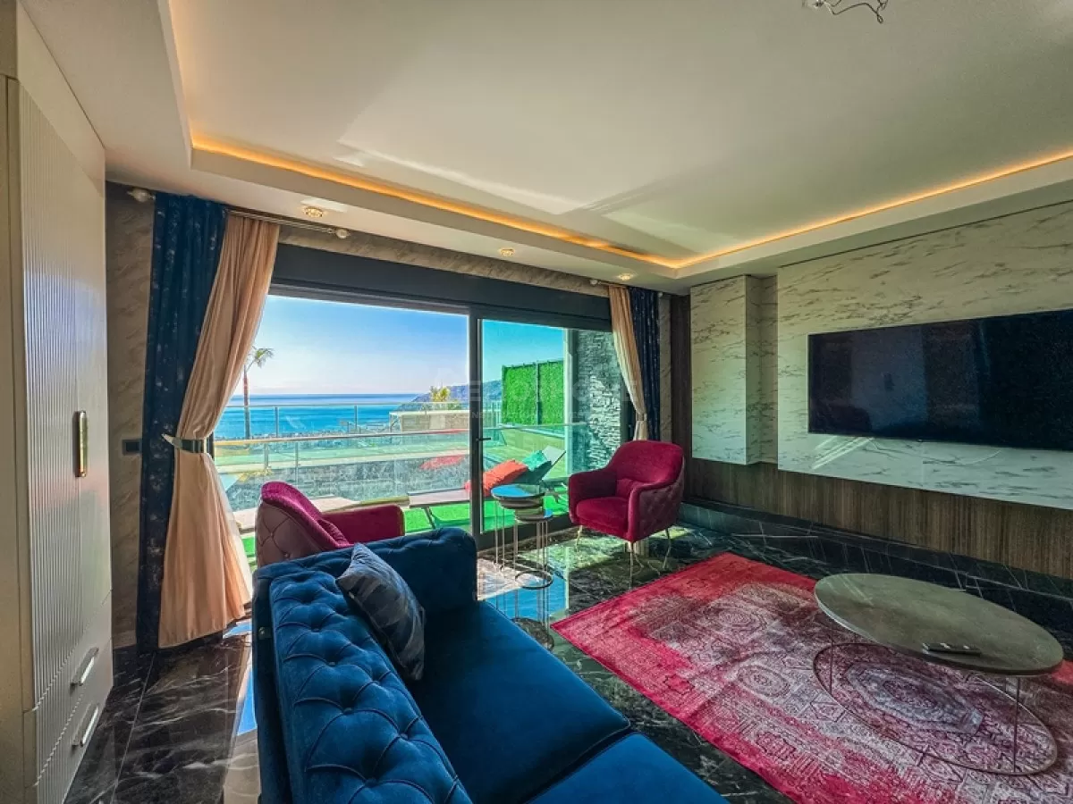 Beautiful & Spacious 3+1 Villa in Alanya