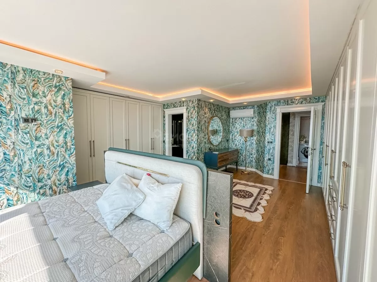 Beautiful & Spacious 3+1 Villa in Alanya