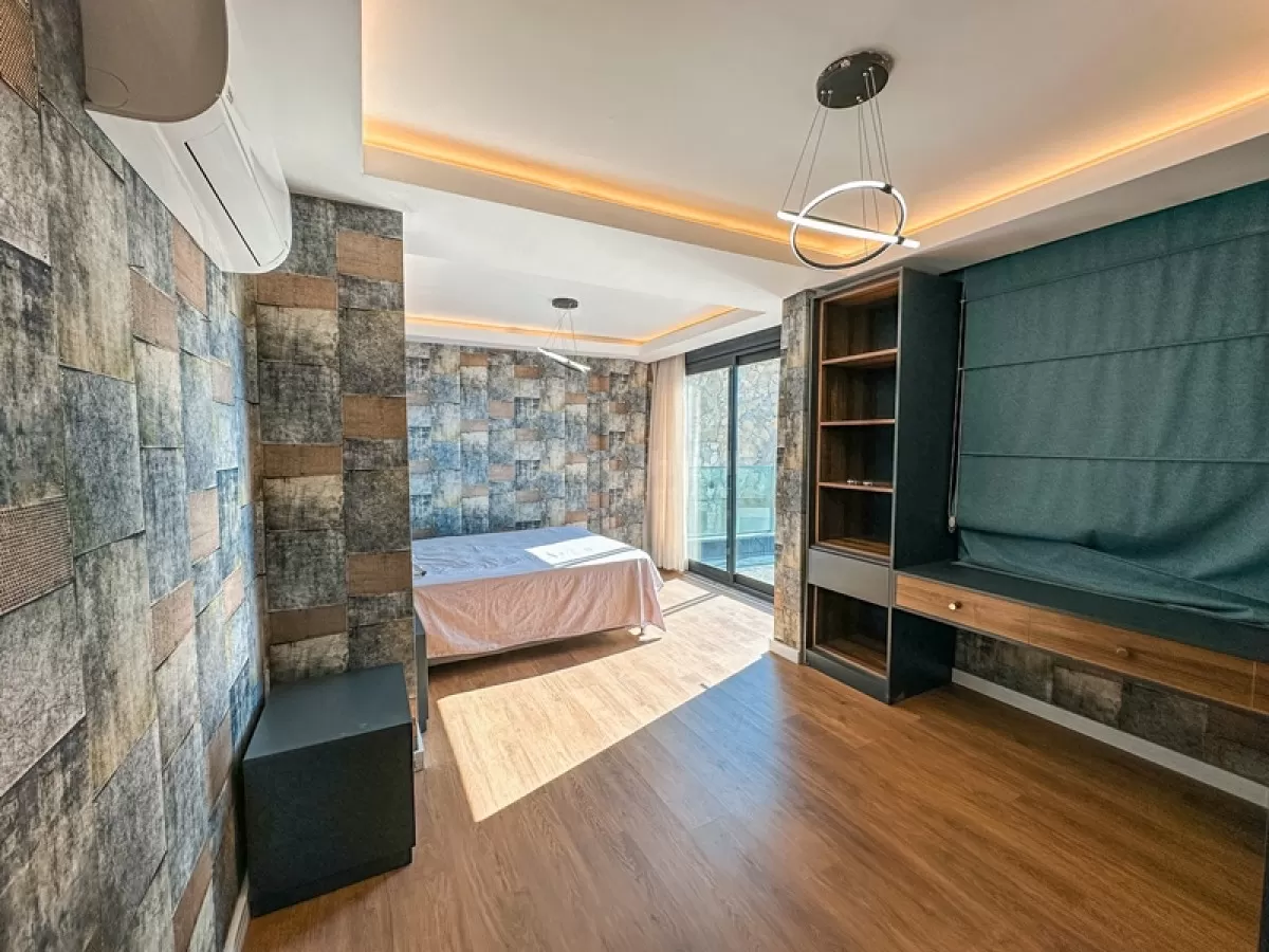 Beautiful & Spacious 3+1 Villa in Alanya