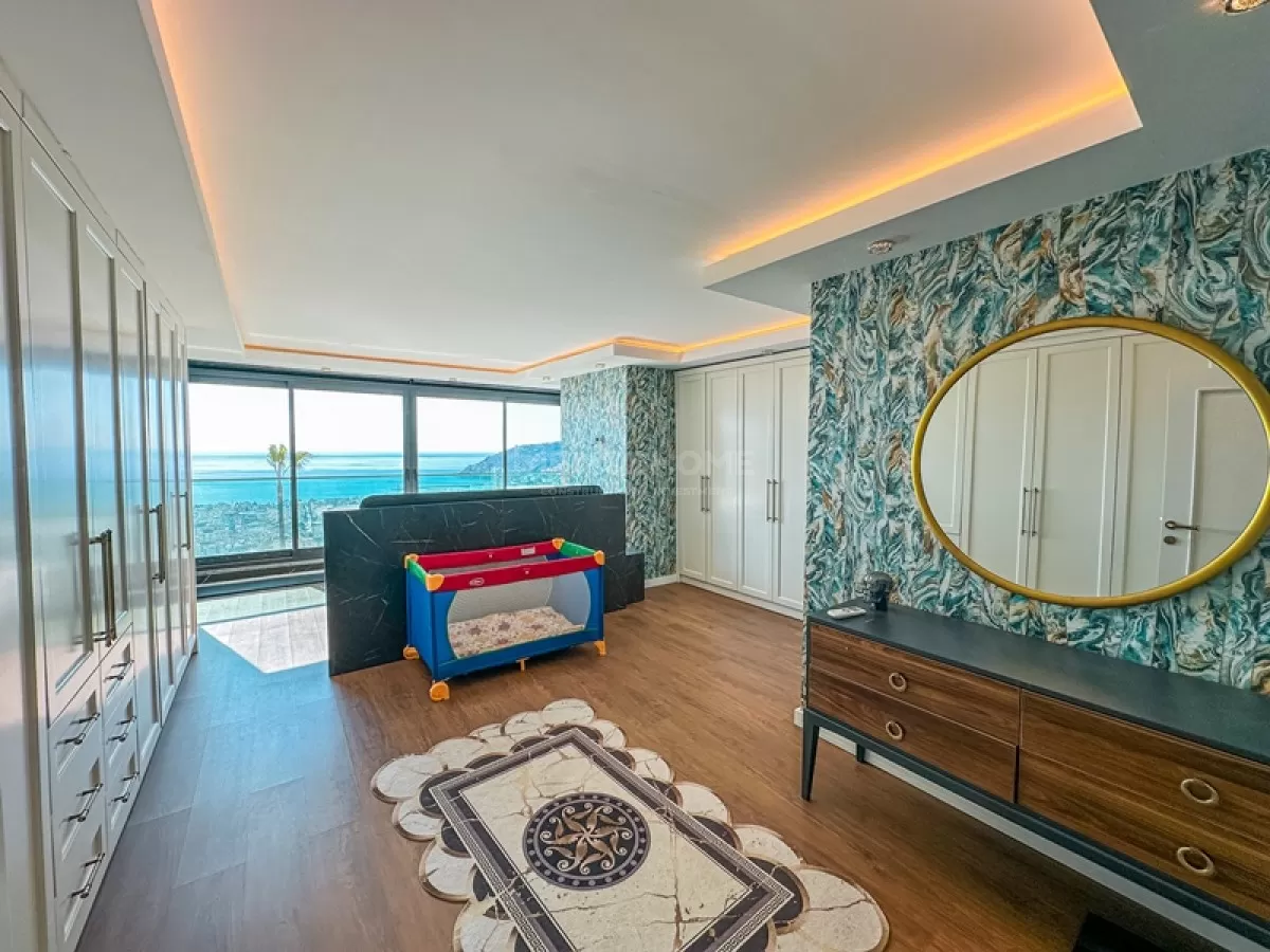 Beautiful & Spacious 3+1 Villa in Alanya