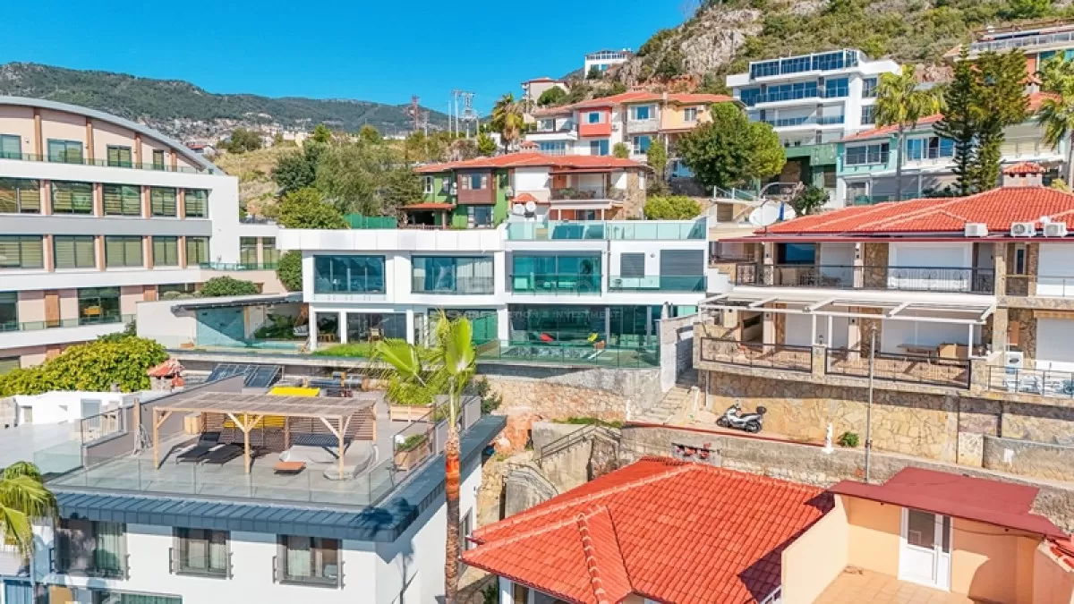 Beautiful & Spacious 3+1 Villa in Alanya
