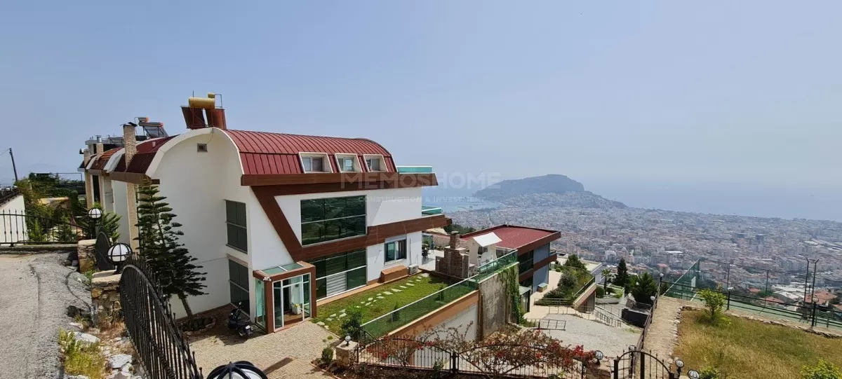 Superluxuriöse 5+1 Villa in Bektas