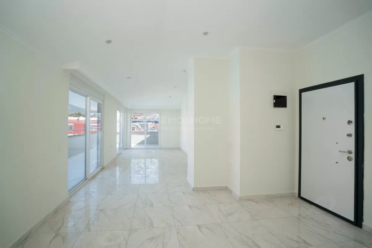 Cozy 4+1 Penthouse In Kestel