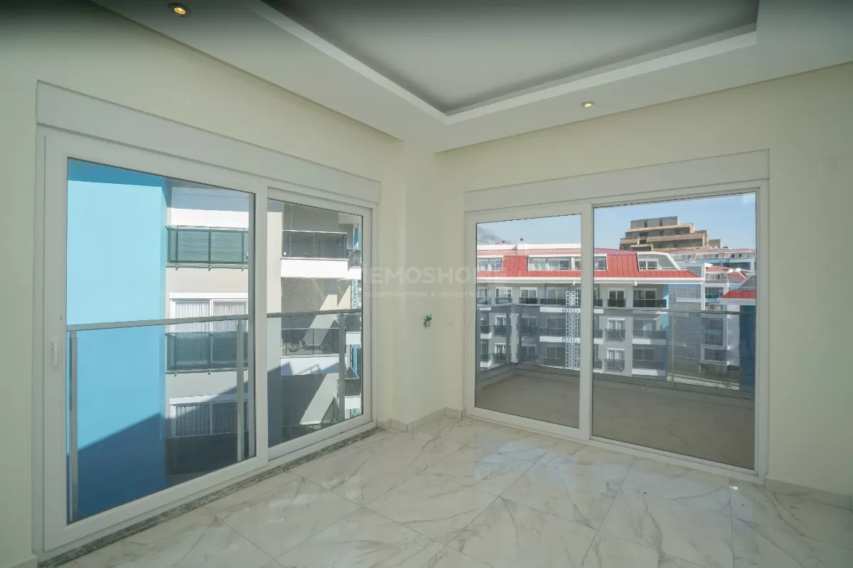 Cozy 4+1 Penthouse In Kestel