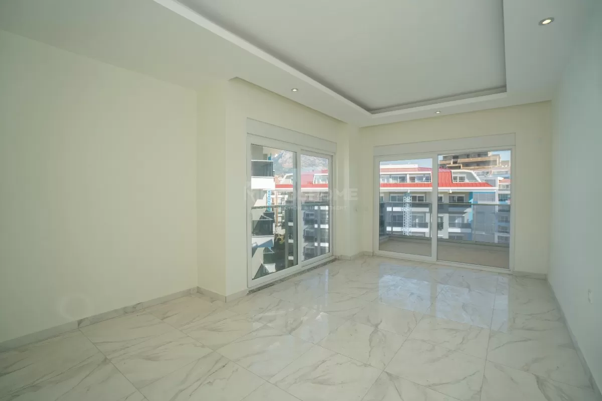 Cozy 4+1 Penthouse In Kestel