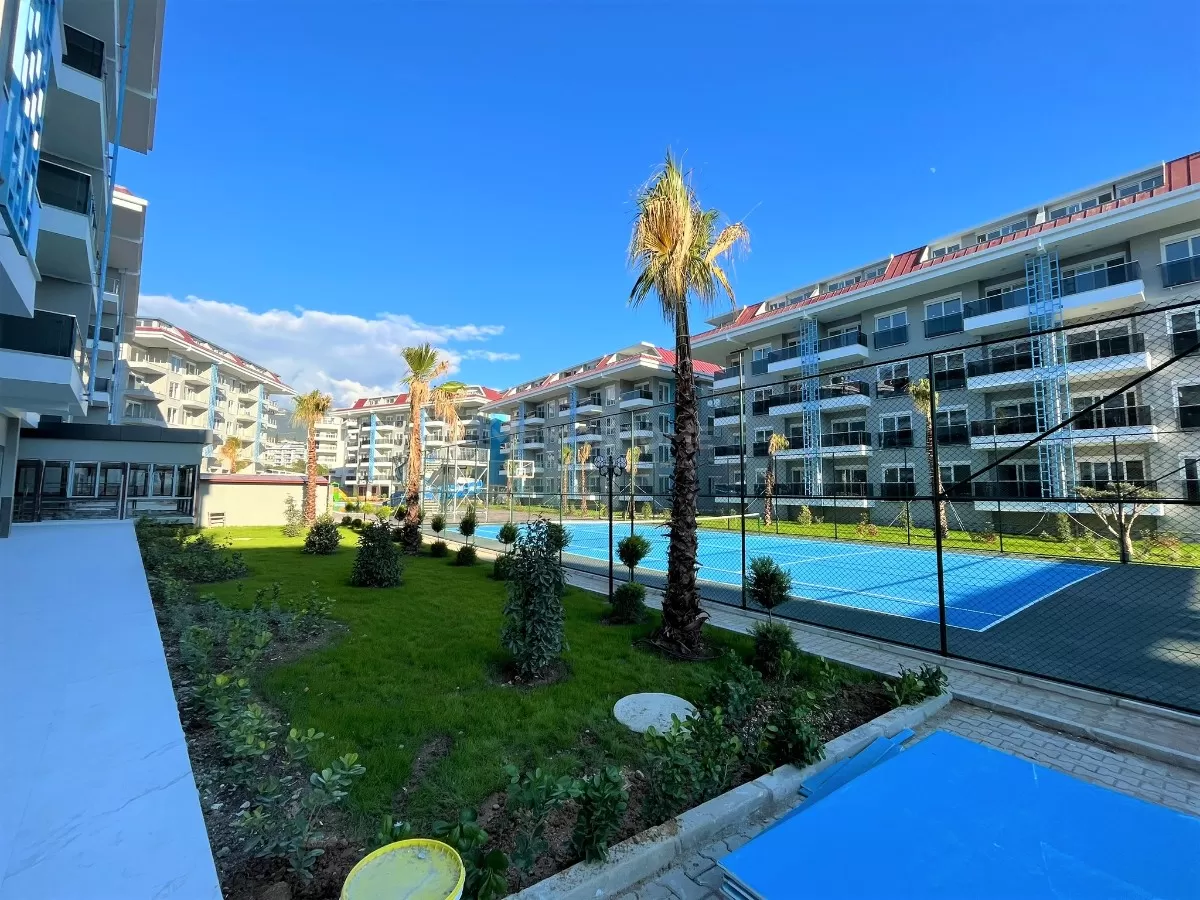 Cozy 4+1 Penthouse In Kestel