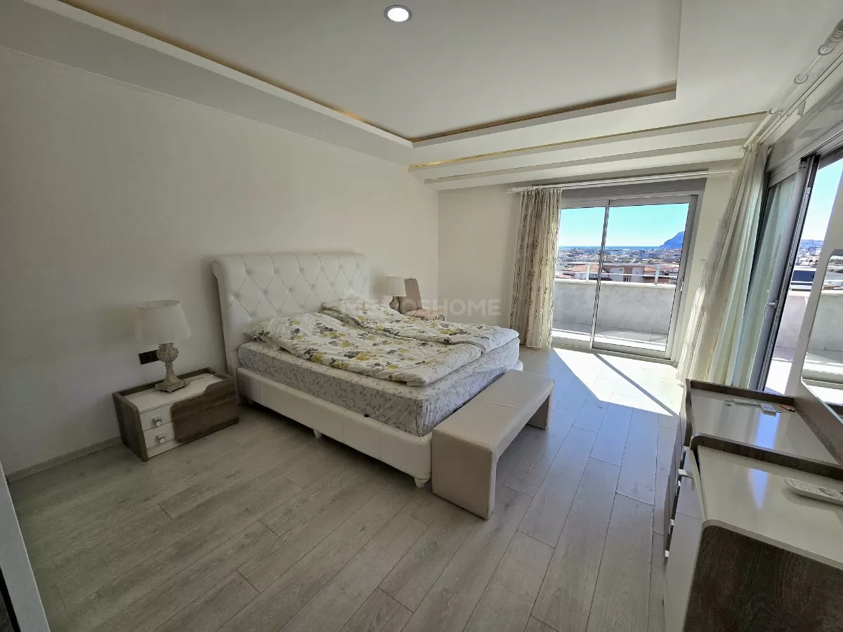 romslig 4+1 leilighet i Oba