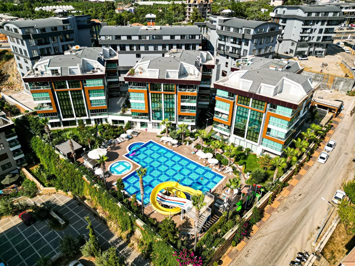 romslig 4+1 leilighet i Oba