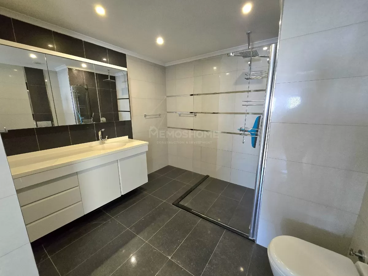 romslig 4+1 leilighet i Oba