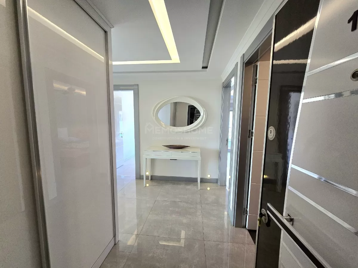 romslig 4+1 leilighet i Oba