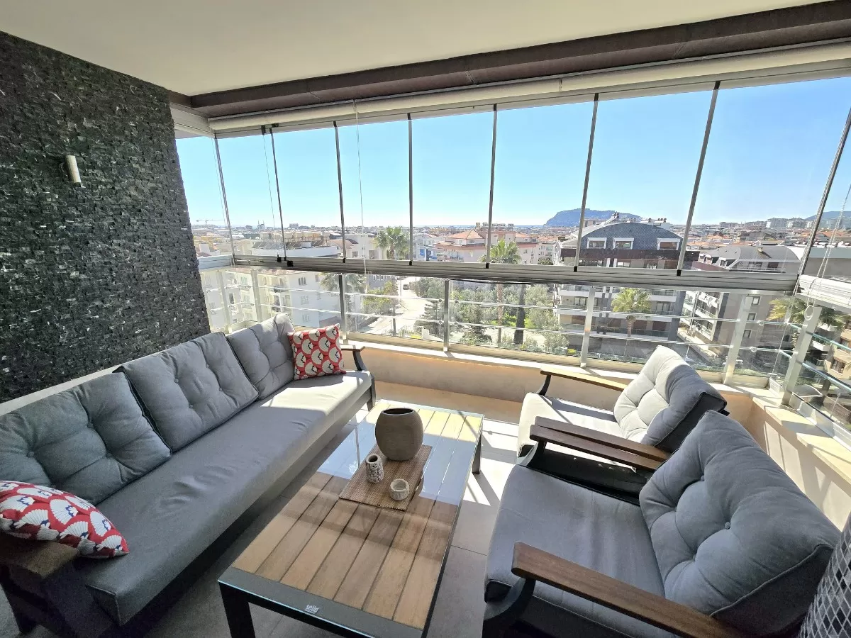 romslig 4+1 leilighet i Oba