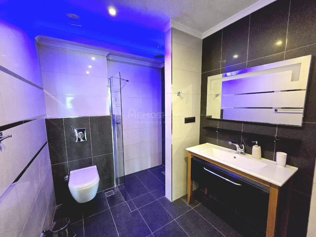 romslig 4+1 leilighet i Oba