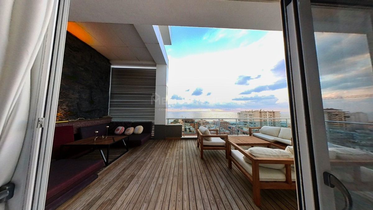 Mahmutlar'da Lüks 3+2 Daire