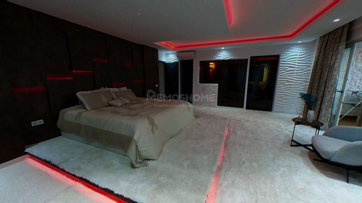 Mahmutlar'da Lüks 3+2 Daire