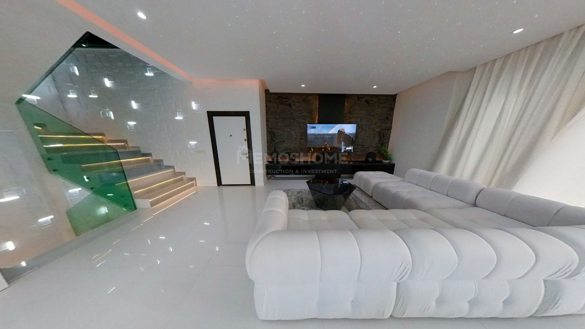 Mahmutlar'da Lüks 3+2 Daire