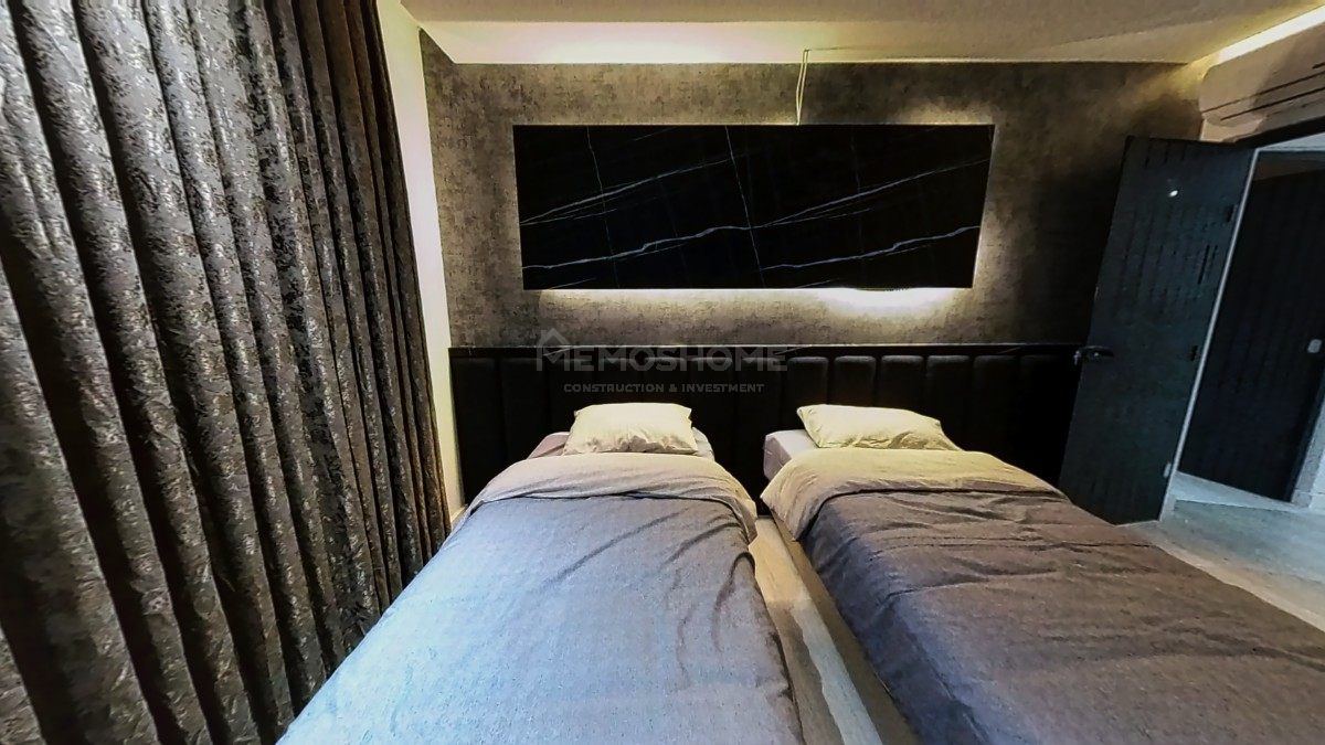 Mahmutlar'da Lüks 3+2 Daire