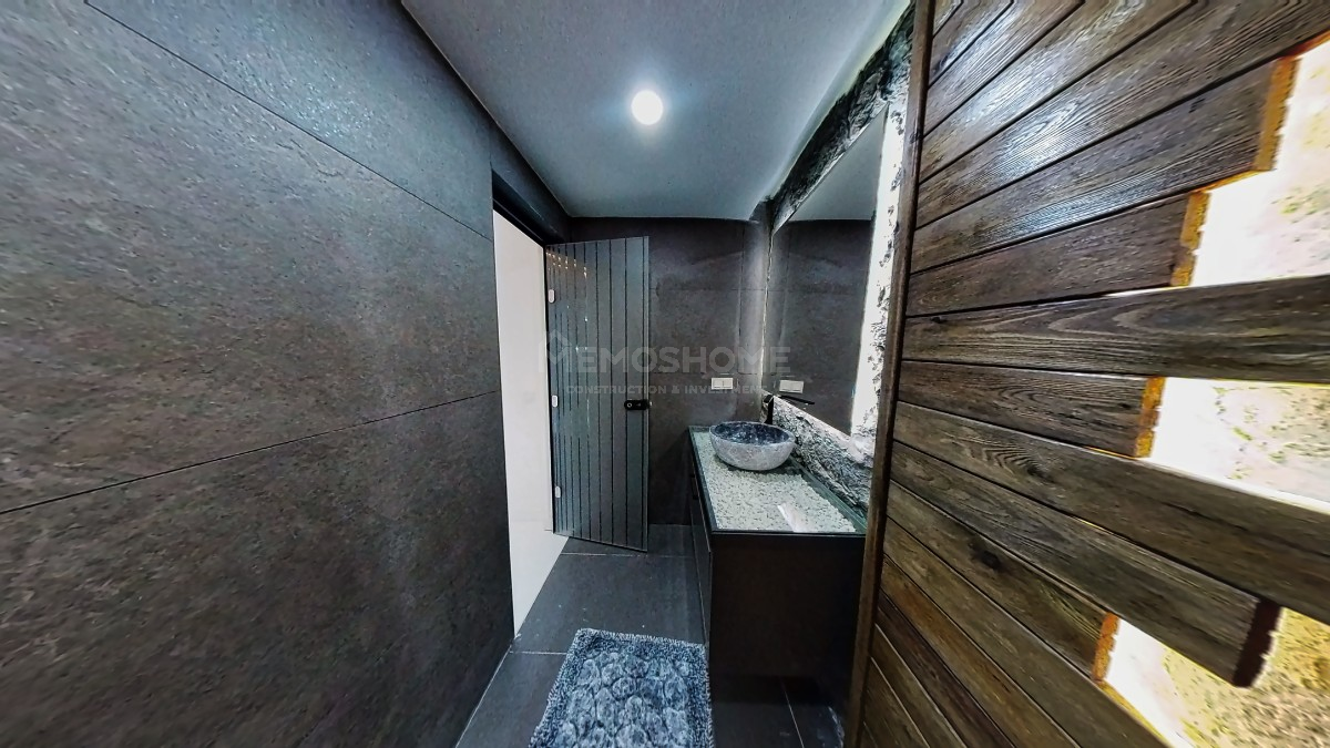 Mahmutlar'da Lüks 3+2 Daire