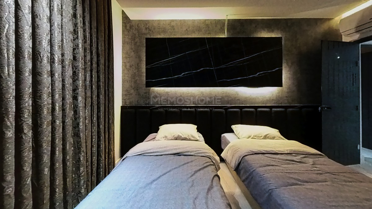 Mahmutlar'da Lüks 3+2 Daire