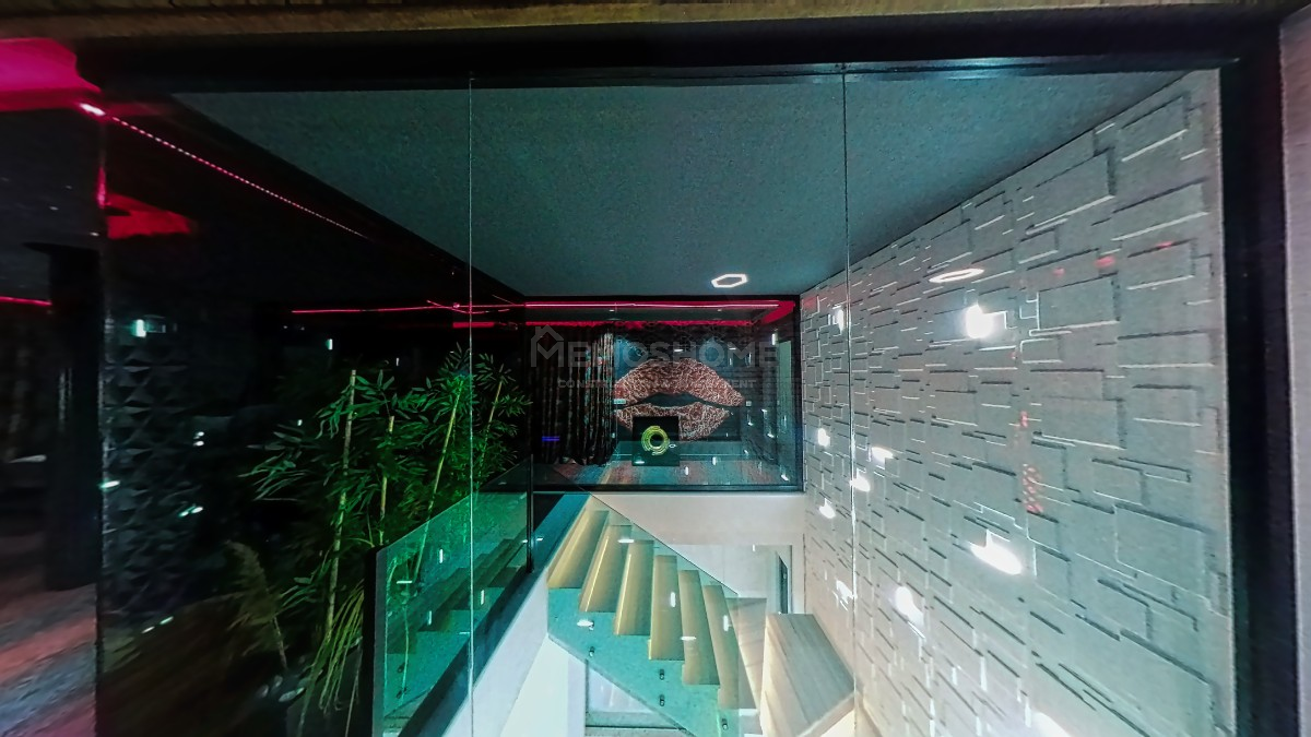 Mahmutlar'da Lüks 3+2 Daire