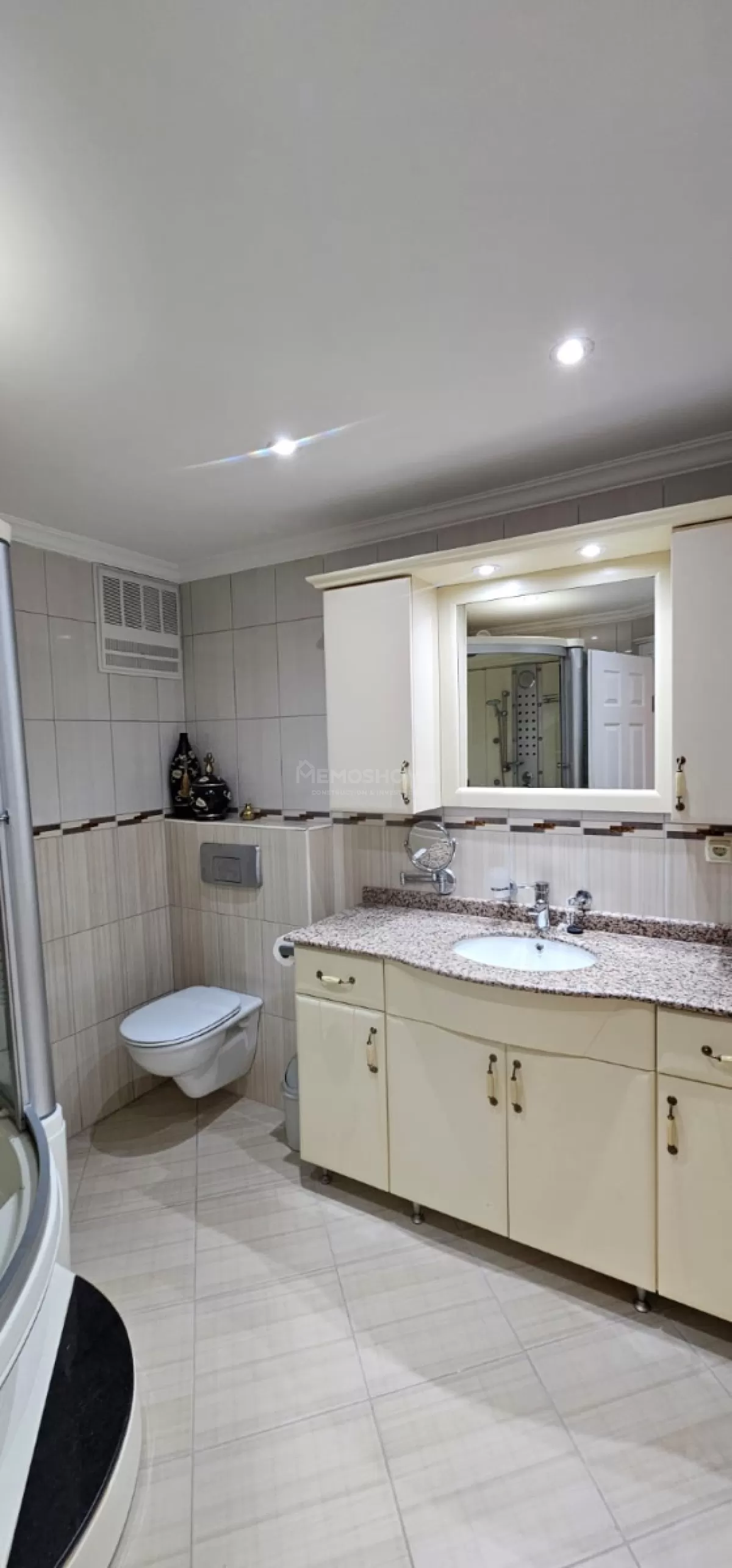 Romslig 3+1 leilighet i Mahmutlar