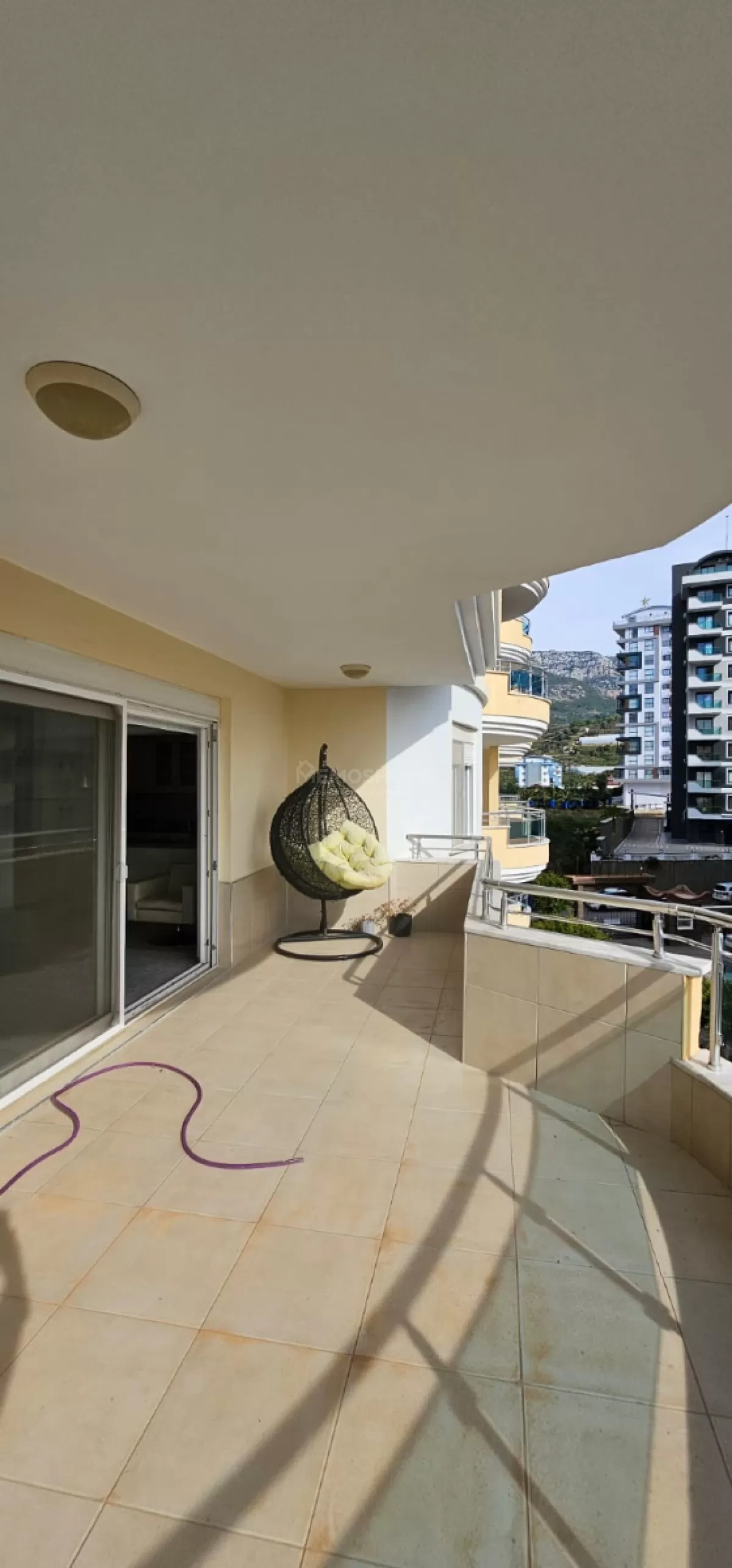 Romslig 3+1 leilighet i Mahmutlar