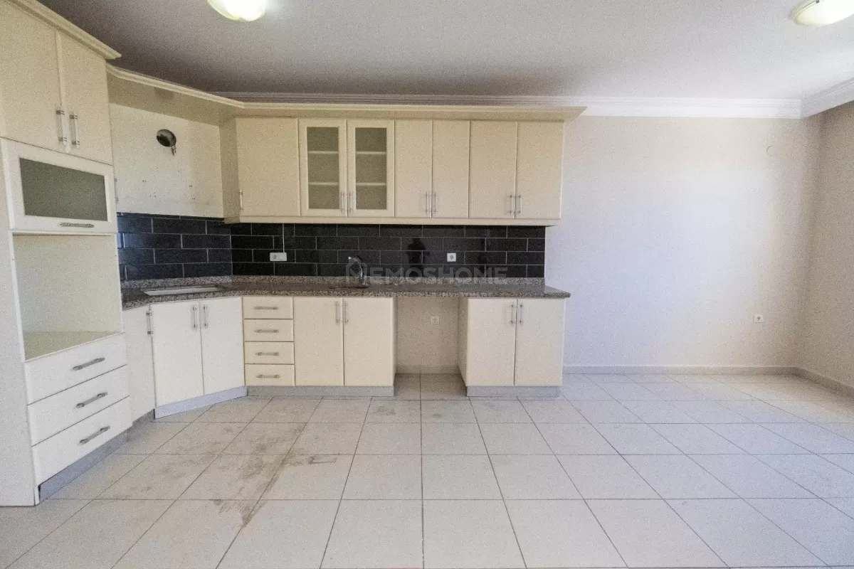 Romslig 3+1 leilighet i Mahmutlar