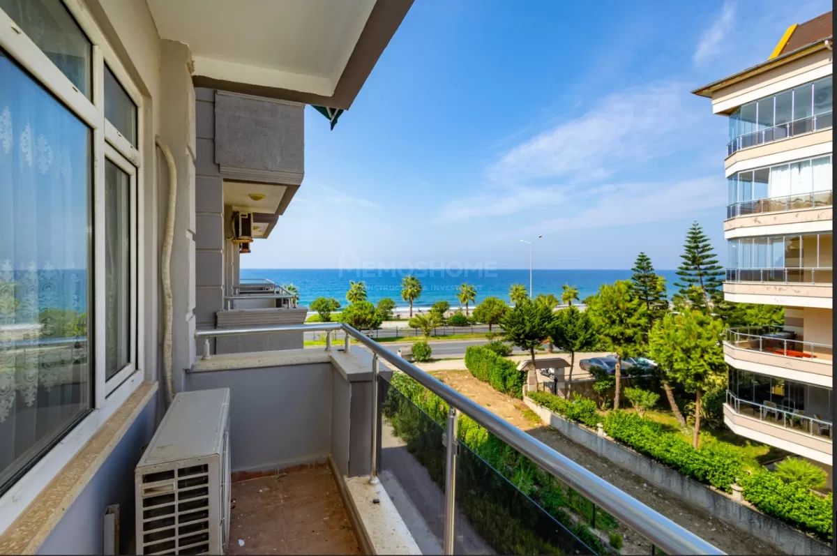 Seafront 1+1 leilighet i Kestel