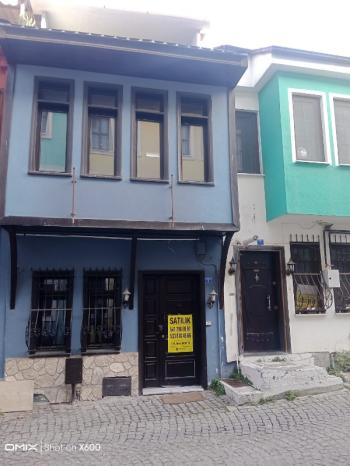 EMLAK HABERCİSİ' NDEN MUDANYA UĞUR MUMCU KÜLTÜR MERKEZİ CİVARI SATILIK MÜSTAKİL EV