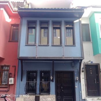 EMLAK HABERCİSİ' NDEN MUDANYA UĞUR MUMCU KÜLTÜR MERKEZİ CİVARI SATILIK MÜSTAKİL EV