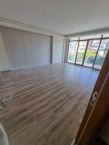 EMLAK HABERCİSİ'NDEN MUDANYA HALİTPAŞA SİTEİÇİ HAVUZLU OTOPARKLI  SATILIK 4+2 DUBLEKS DAİRE
