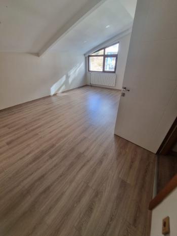 EMLAK HABERCİSİ'NDEN MUDANYA HALİTPAŞA SİTEİÇİ HAVUZLU OTOPARKLI  SATILIK 4+2 DUBLEKS DAİRE