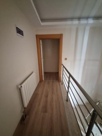 EMLAK HABERCİSİ'NDEN MUDANYA HALİTPAŞA SİTEİÇİ HAVUZLU OTOPARKLI  SATILIK 4+2 DUBLEKS DAİRE