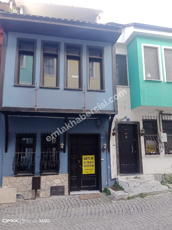 EMLAK HABERCİSİ' NDEN MUDANYA UĞUR MUMCU KÜLTÜR MERKEZİ CİVARI SATILIK MÜSTAKİL EV