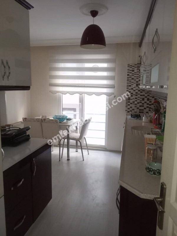 EMLAK HABERCİSİ 'NDEN HALİTPAŞA'DA SATILIK 110 M2 E.BANYOLU 2+1 ARA KAT DAİRE