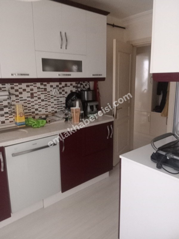EMLAK HABERCİSİ 'NDEN HALİTPAŞA'DA SATILIK 110 M2 E.BANYOLU 2+1 ARA KAT DAİRE