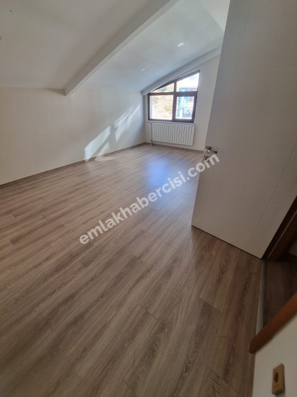 EMLAK HABERCİSİ'NDEN MUDANYA HALİTPAŞA SİTEİÇİ HAVUZLU OTOPARKLI  SATILIK 4+2 DUBLEKS DAİRE