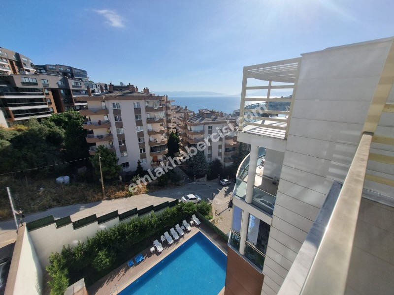 EMLAK HABERCİSİ'NDEN MUDANYA HALİTPAŞA SİTEİÇİ HAVUZLU OTOPARKLI  SATILIK 4+2 DUBLEKS DAİRE