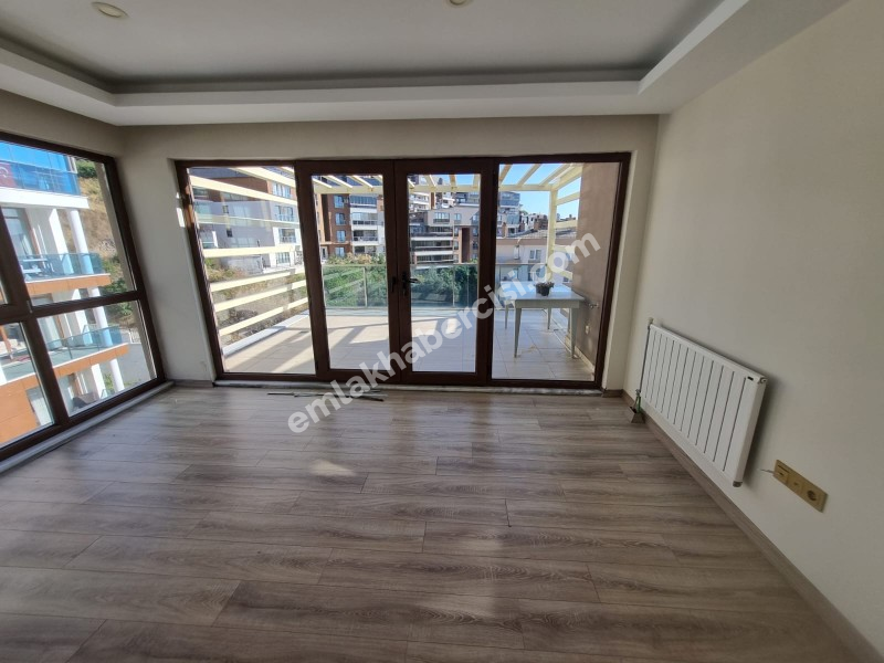 EMLAK HABERCİSİ'NDEN MUDANYA HALİTPAŞA SİTEİÇİ HAVUZLU OTOPARKLI  SATILIK 4+2 DUBLEKS DAİRE