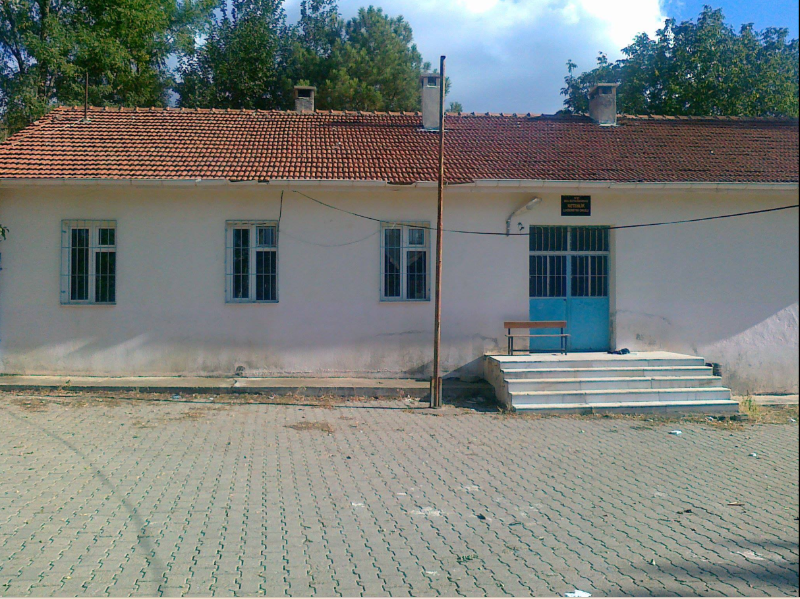 UŞAK SİVASLI MÜSTAKİL EV TAPU SAHİBİ PERTA EMLAK ÜMİT TAHMAZ