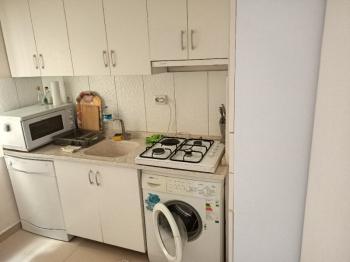 Sarımsaklı Merkezde, 2+1 Eşyalı Kiralık Daire.    EİDS No: 90928443